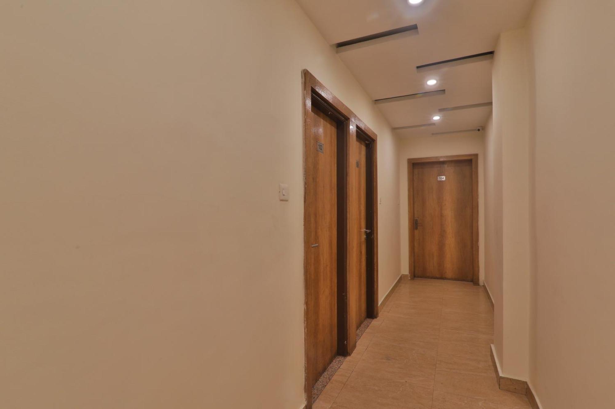 Hotel Janki Inn Sigra 2 Km From Kashi Vishwanath Dham Waranasi Zewnętrze zdjęcie